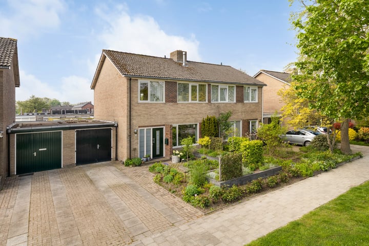 J F Kennedylaan 17 in Uithuizen