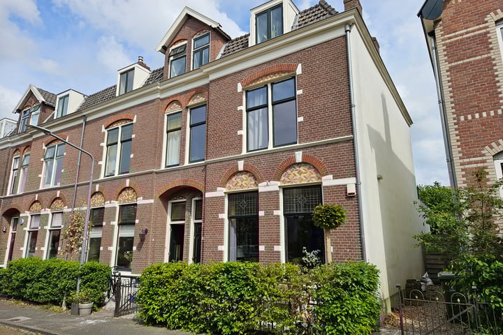 J.H.B. Koekkoekstraat 19 in Hilversum