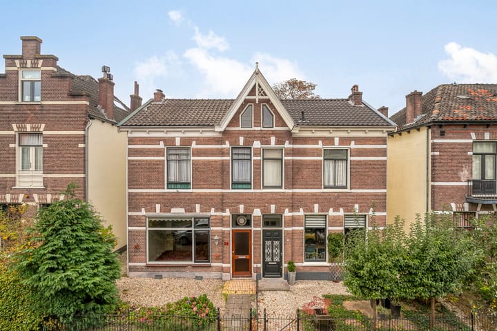 J.H.B. Koekkoekstraat 28 in Hilversum