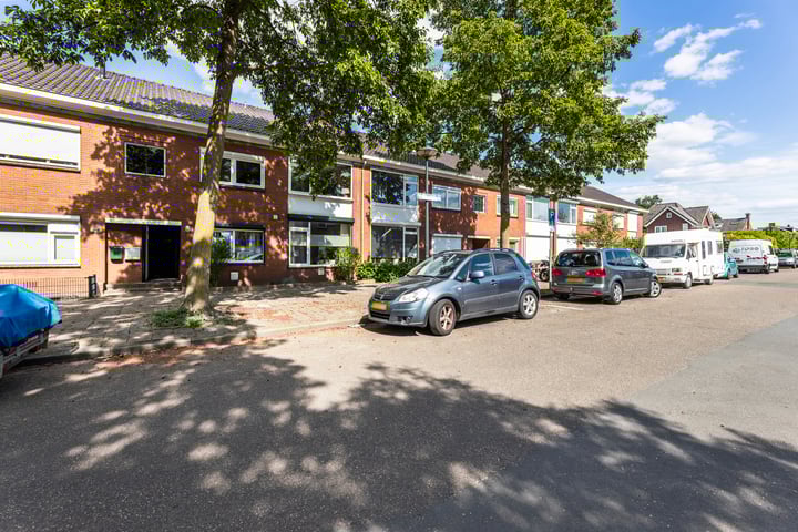 J.H.W. Robersstraat 24 in Enschede