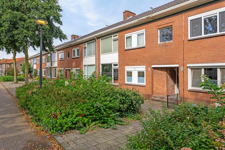 J.H.W. Robersstraat 34 in Enschede Foto