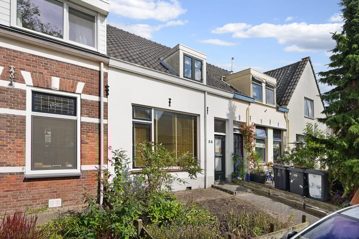 J.I. Sandersestraat 35 in Oost-Souburg