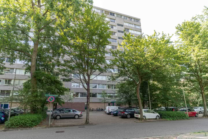 J.J. Slauerhofflaan 177 in Delft