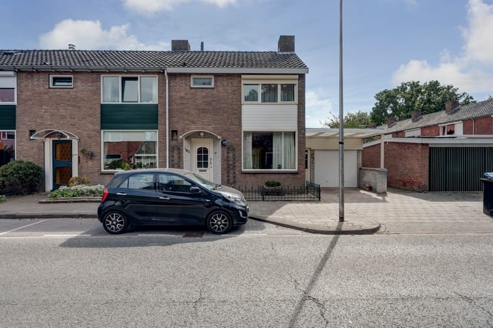 J.J. van Deinselaan 180 in Enschede