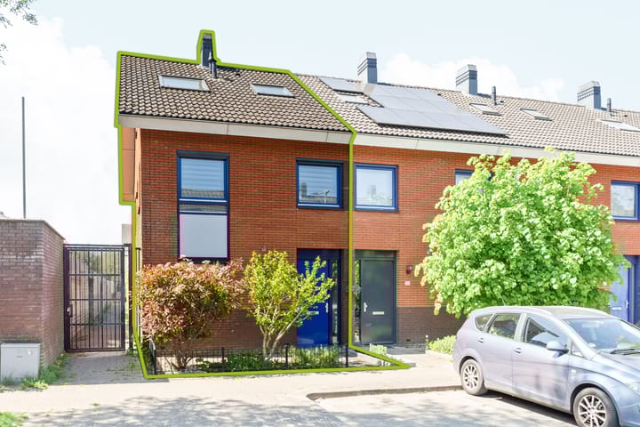 J.P. Coenstraat 32 in Arnhem foto