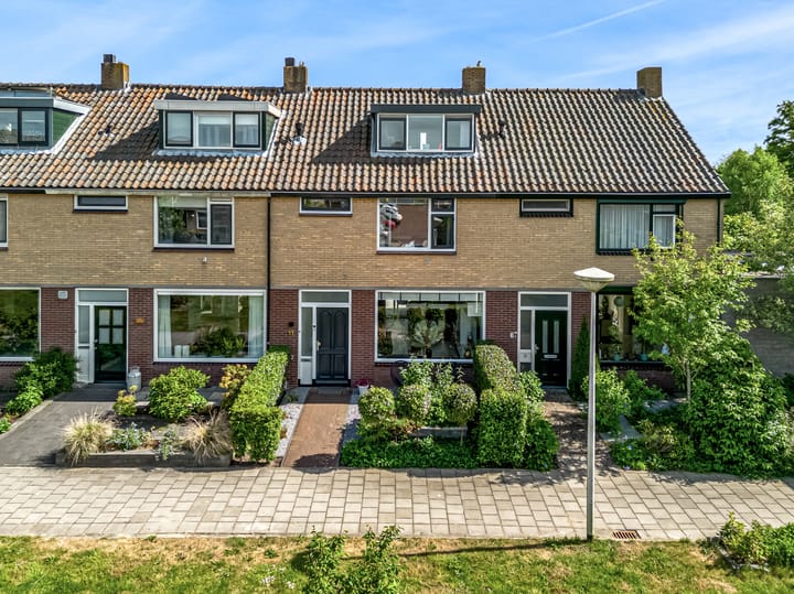 J.P. Heijestraat 11 in Hazerswoude-Rijndijk