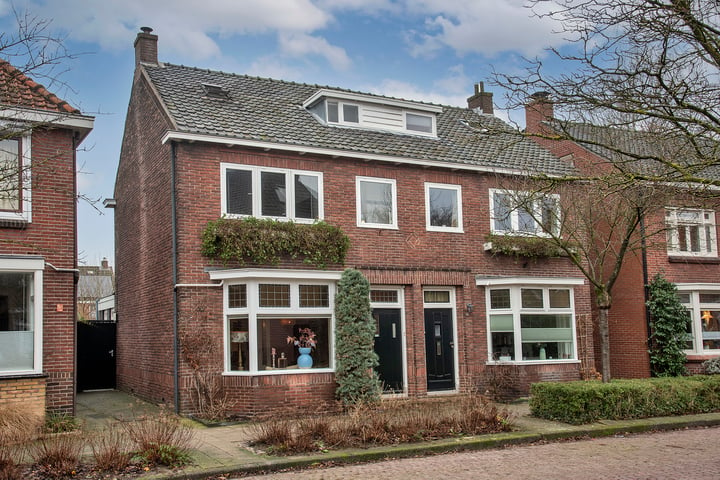 J.P. Sweelinckstraat 38 in Enschede