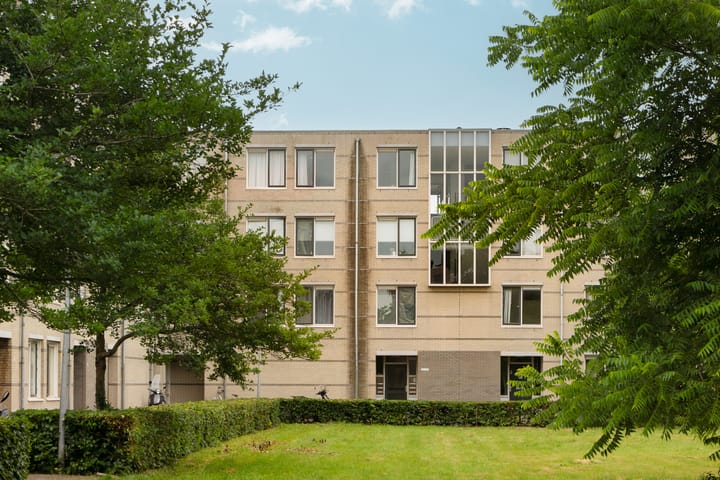 J.T.P. Bijhouwerhof 57 in Almere