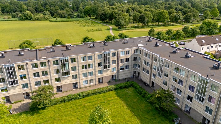 J.T.P. Bijhouwerhof 83 in Almere