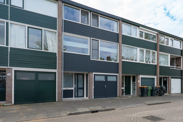 J. van de Veldelaan 142 in Heerhugowaard
