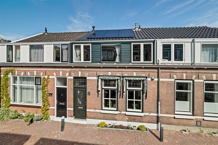 J.W.C. Bloemstraat 11 in Alphen aan den Rijn