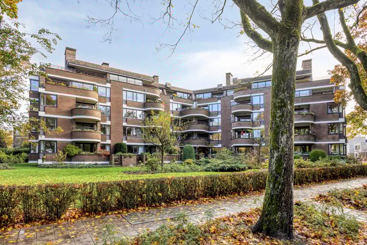 J.W. Racerstraat 57 in Enschede Foto