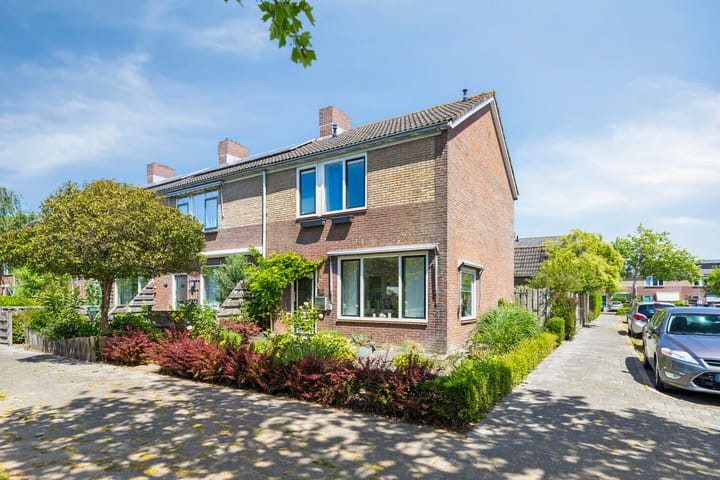 J.W. Schuurmanstraat 55 in Domburg