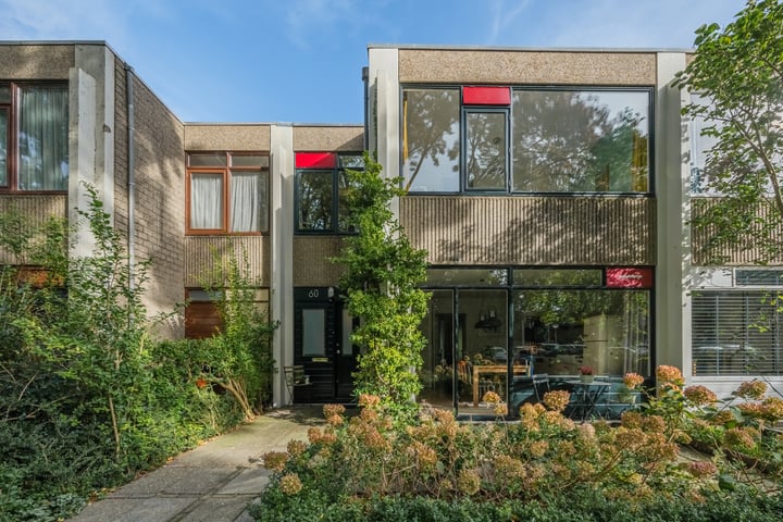 Photo of property Jachtenlaan 60, Zaandam