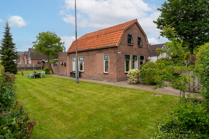Jachtlaan 42 in Hank