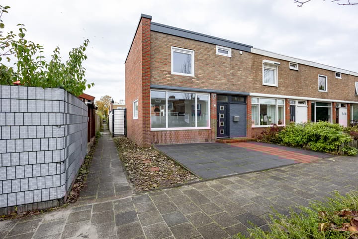 Photo of property Jacob Catslaan 16, Hoogezand