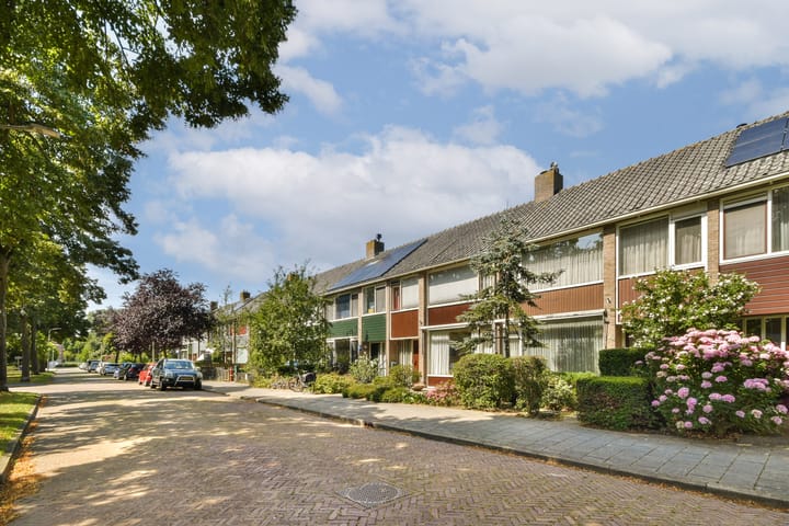 Jacob Catslaan 24 in Uithoorn photo