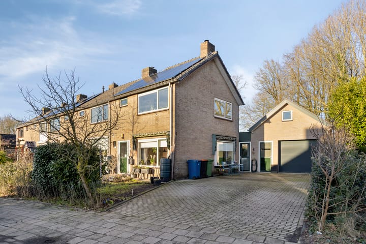 Jacob Catsstraat 42 in Barneveld foto