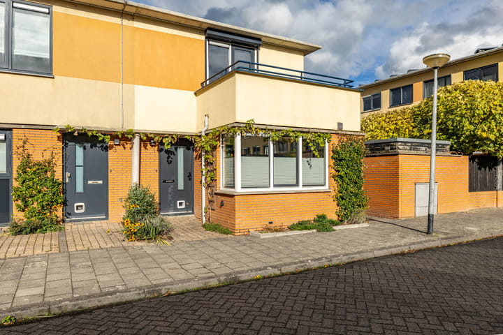 Photo of property Jacob van Hattumstraat 1, Groningen