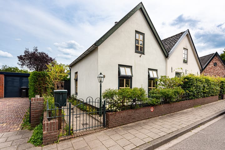 Photo of property Jacob van Lenneplaan 9, Baarn