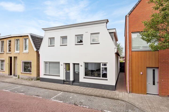 Jacob van Lennepstraat 15 in Enschede