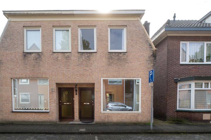 Jacob van Lennepstraat 22 in Enschede