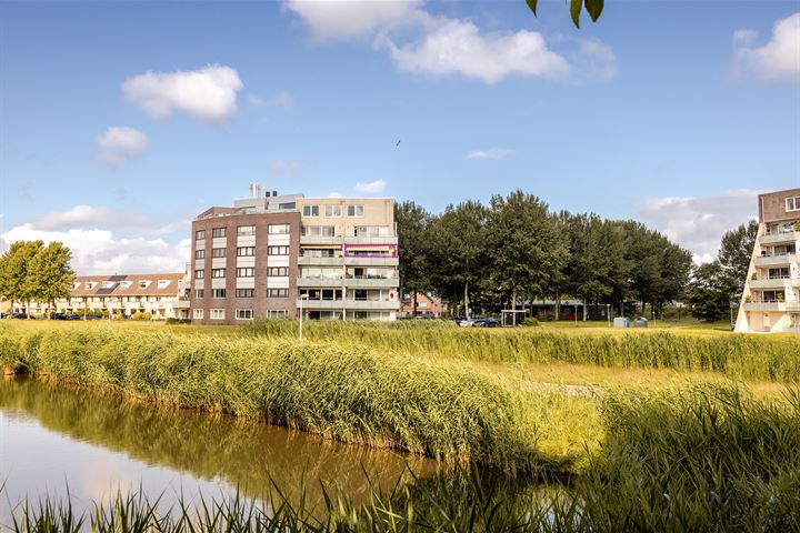 Jacob van Maerlantstraat 32 in Almere