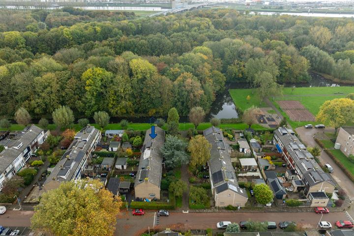 Jacob van Ruijsdaelpad 7 in Spijkenisse