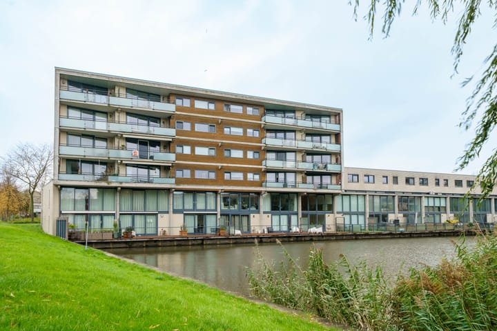 Jacob van Ruysdaelstraat 142 in Almere