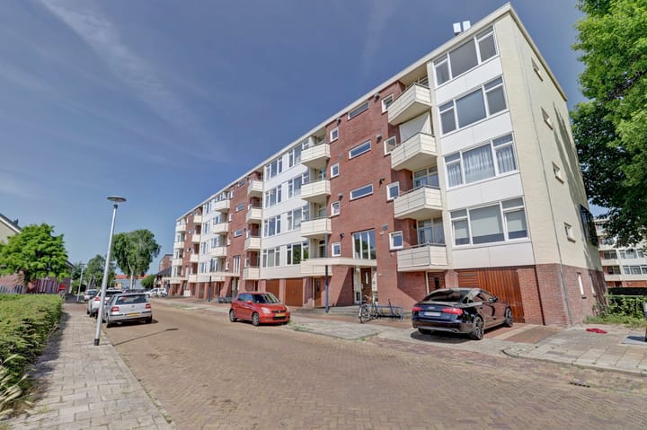 Foto van woning Jacob van Ruysdaelstraat 70, Almelo
