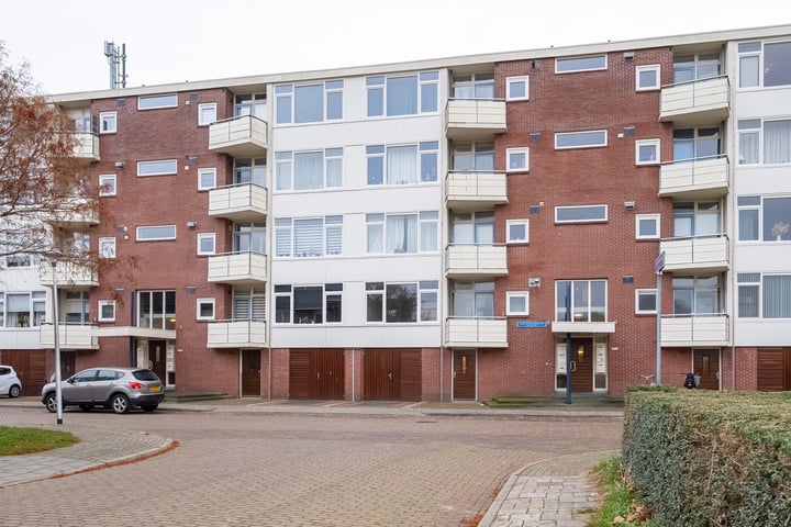 Jacob van Ruysdaelstraat 74 in Almelo