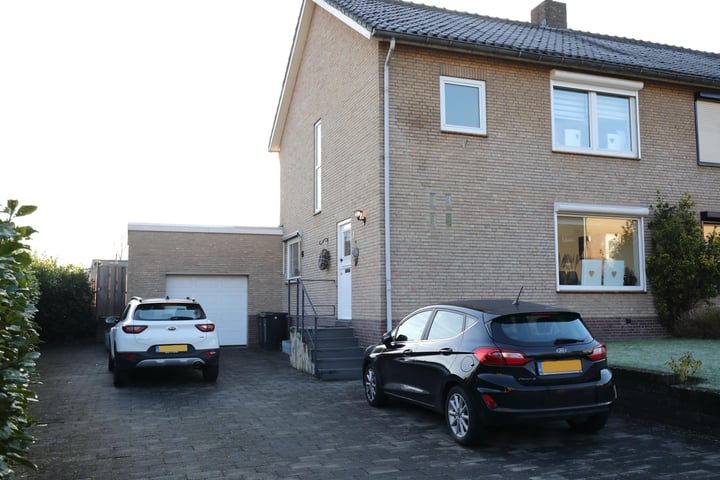 Photo of property Jamarstraat 18, Simpelveld