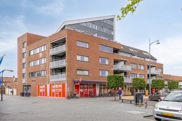 Jan Campertstraat 2R in Best