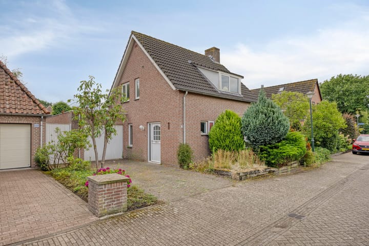 Jan de Vrieslaan 3 in Nuenen