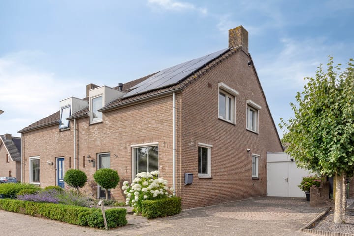 Jan Dobbelsteenstraat 19 in Loosbroek