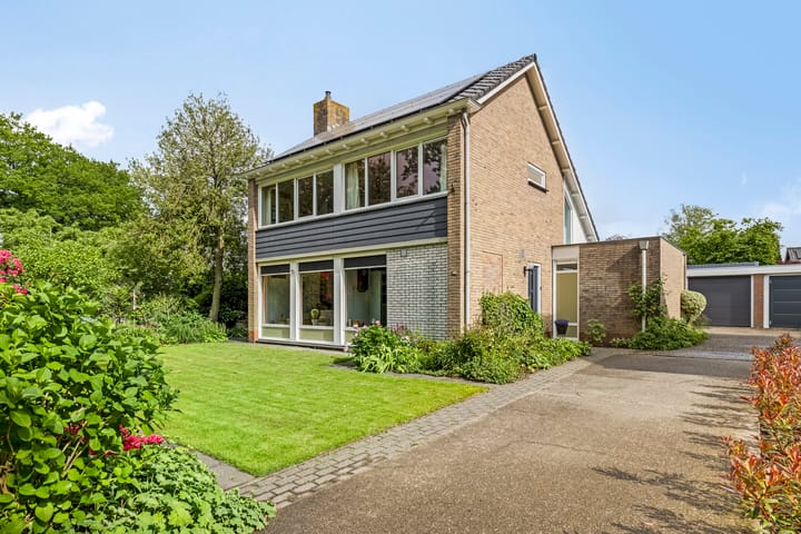 Photo of property Jan Fabriciuslaan 2, Roden