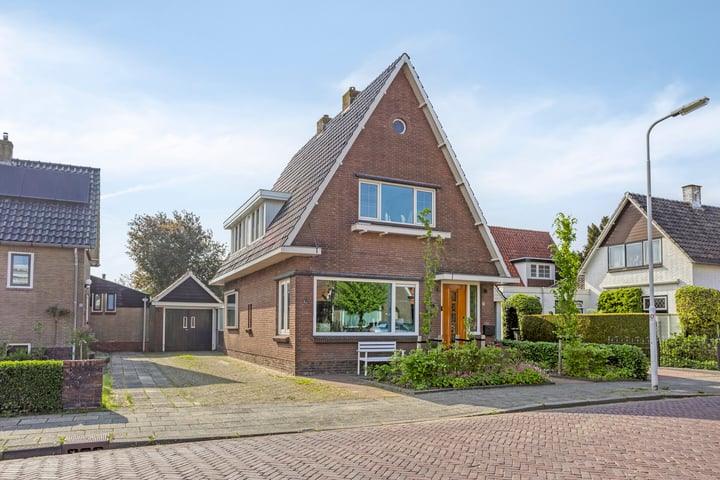 Photo of property Jan Gelinde van Blomstraat 30, Drachten
