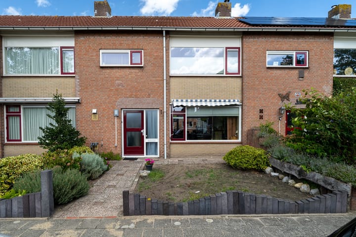 Jan Jannenstraat 8 in Sprang-Capelle