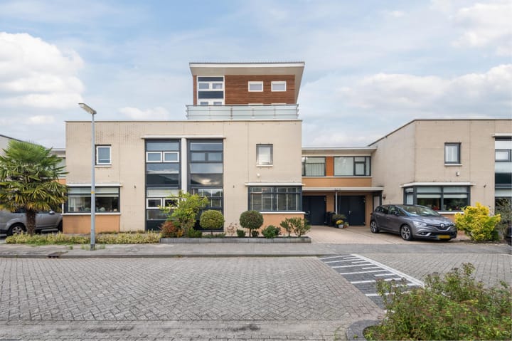 Jan Ligthartstraat 10 in Almere foto