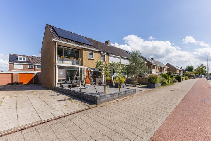Jan Ligthartstraat 124 in Heemskerk