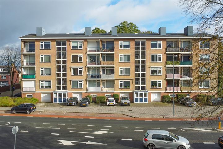 Jan Ligthartstraat 180 in Heemskerk