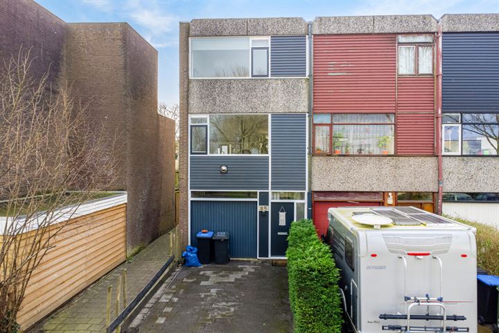 Photo of property Jan Ligthartstraat 85, Lekkerkerk