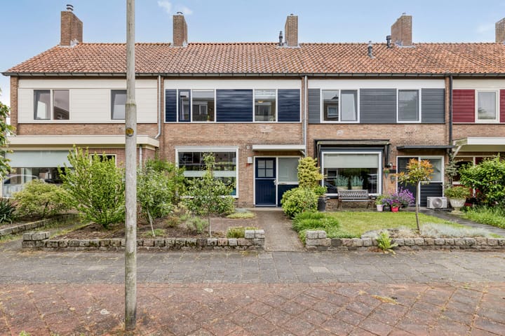 Photo of property Jan Luykenlaan 25, Deventer
