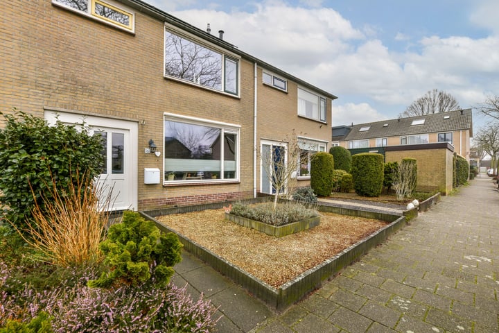 Photo of property Jan Mankesstraat 16, Nunspeet