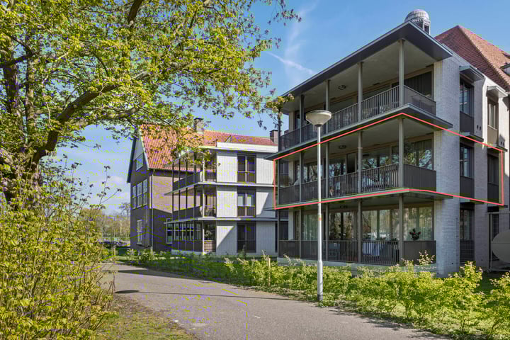 Photo of property Jan Matthijssenlaan 31, Brielle