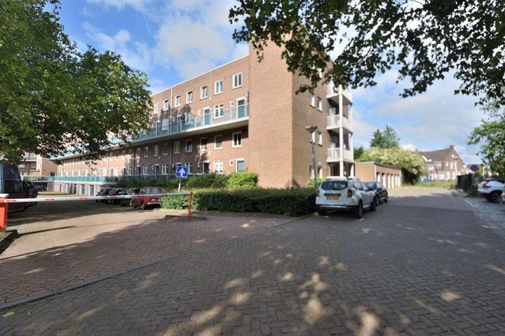 Jan Nieuwenhuyzenstraat 18 in Breda