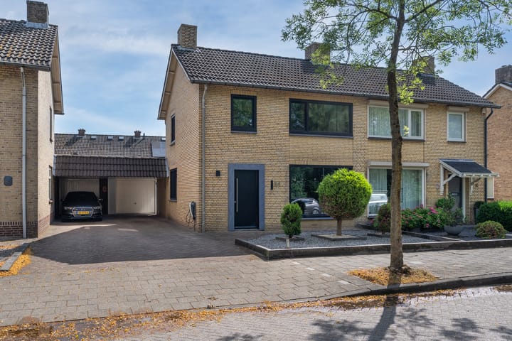 Photo of property Jan van Amstelstraat 84, Schijndel