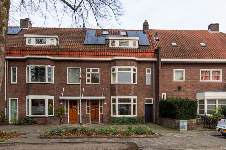 Jan van Beverwijckstraat 11 in Tilburg foto