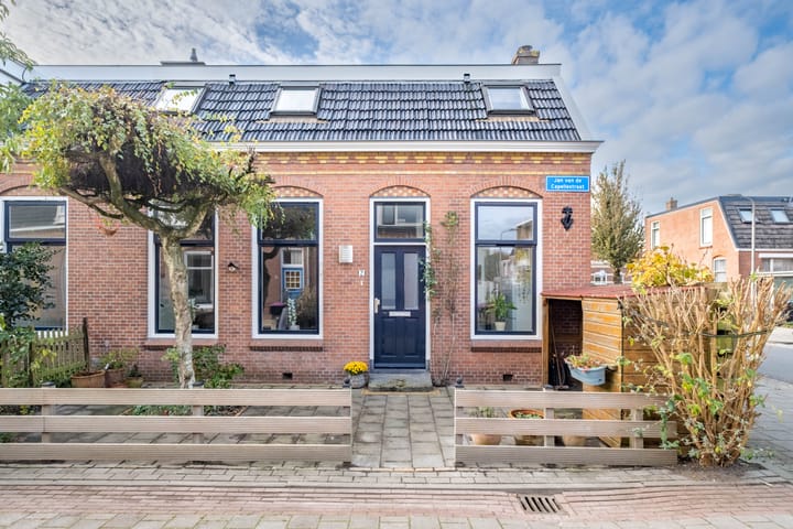 Photo of property Jan van de Capellestraat 2, Leeuwarden