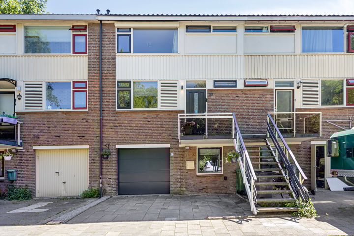 Photo of property Jan van Eyckstraat 32, Alkmaar